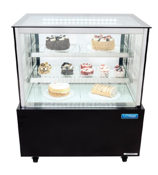 Vitrina refrigerada pastelera pequeña.
